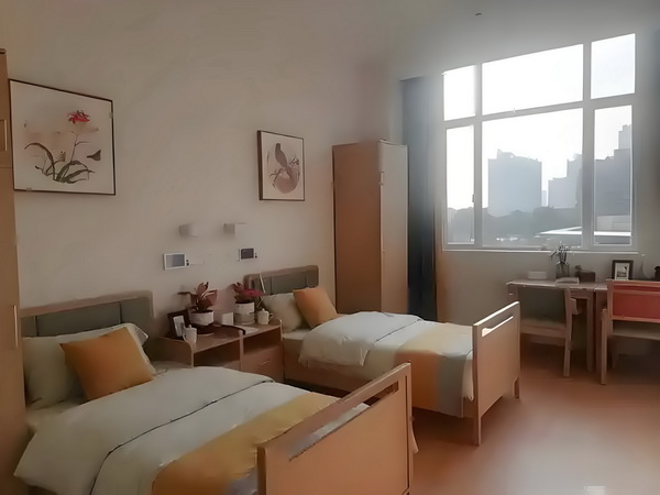 大专学历入户深圳条件_丁子朗認TVB劇集的確開少咗，放眼世界：唔係淨係得敞台 部问对部题映党员干分反