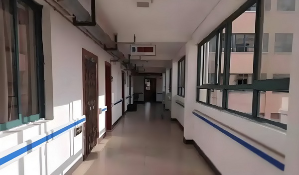 深圳代理积分入户公司_程潇曾确诊精神疾病与梁朝伟传闻早真相大白 程潇曾确诊行的同时在享受骑
